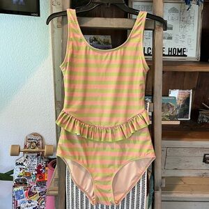 Kortni Jeane women’s skirted one piece swimsuit size small